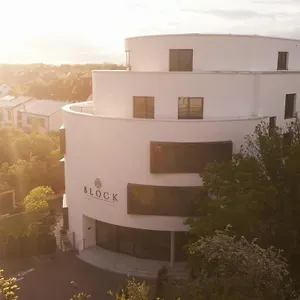 https://hotel-ammerland.com-bavaria.com